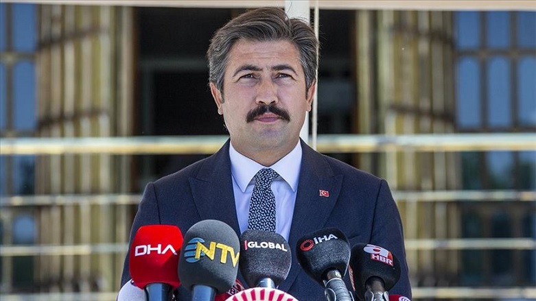 AK Parti Grup Başkanvekili Cahit Özkan görevden alındı